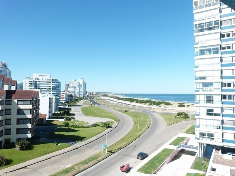 Departamento en alquiler en Playa Brava